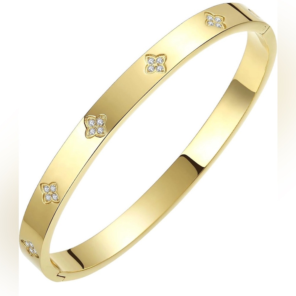 Gold Leaf Clover Cuff Bracelet